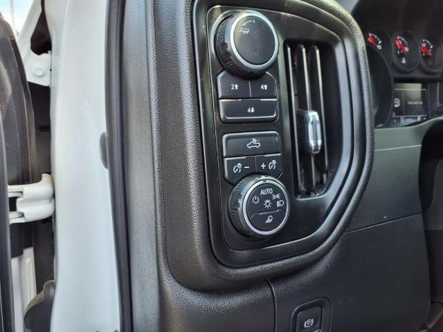 2022 Chevrolet Silverado 2500 HD Double Cab Standard Box 4-Wheel Drive Custom