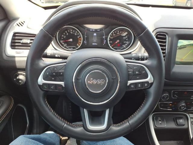 2020 Jeep Compass Latitude w/Sun/Safety Pkg FWD