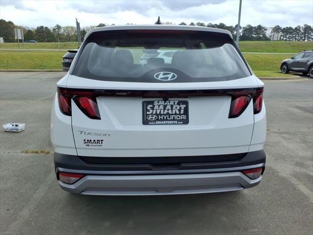 2026 Hyundai TUCSON SE FWD