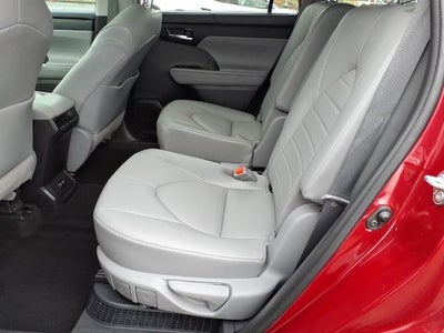 2021 Toyota Highlander Hybrid XLE FWD (Natl)