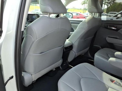 2021 Toyota Highlander XLE FWD (Natl)