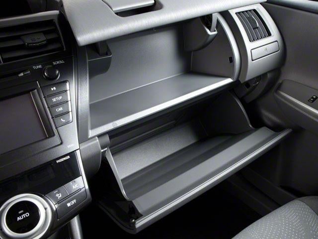 2013 Toyota Prius v 5dr Wgn Two (Natl)