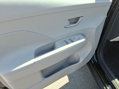 2026 Hyundai KONA SE FWD