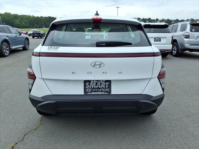 2026 Hyundai KONA SE FWD