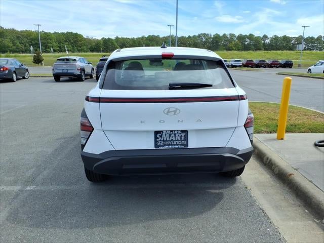 2027 Hyundai KONA SE