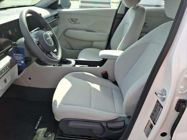 2026 Hyundai KONA SE FWD