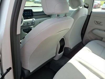 2026 Hyundai KONA SE FWD