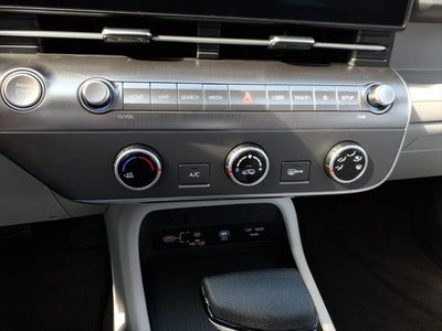 2026 Hyundai KONA SE FWD