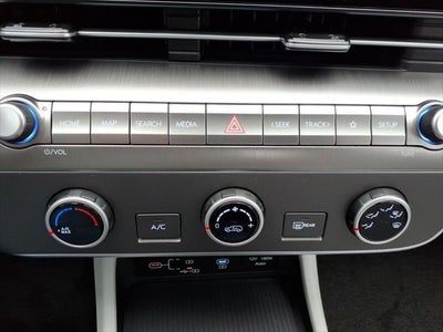 2026 Hyundai KONA SE FWD
