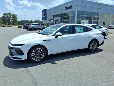 2026 Hyundai SONATA HYBRID SEL