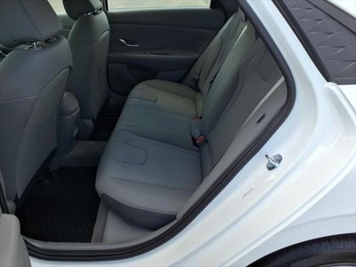 2026 Hyundai ELANTRA SE