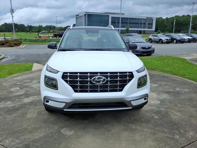 2026 Hyundai VENUE SEL W/Two-Tone Roof