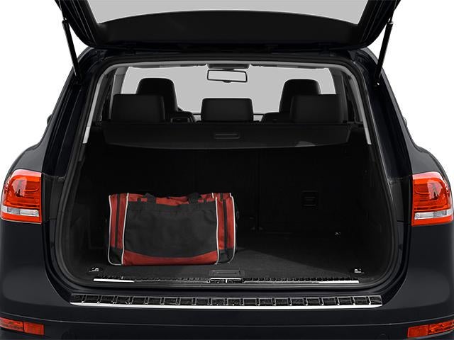 2014 Volkswagen Touareg 4dr 3.6L Lux