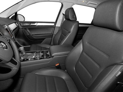2014 Volkswagen Touareg 4dr 3.6L Lux
