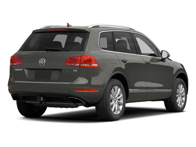 2014 Volkswagen Touareg 4dr 3.6L Lux
