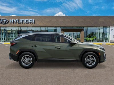 2026 Hyundai TUCSON SE